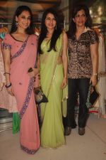 Lucky Morani, Bina Aziz at the launch of Bhagyashree_s store in Juhu, Mumbai on 25th April 2012 (47).JPG